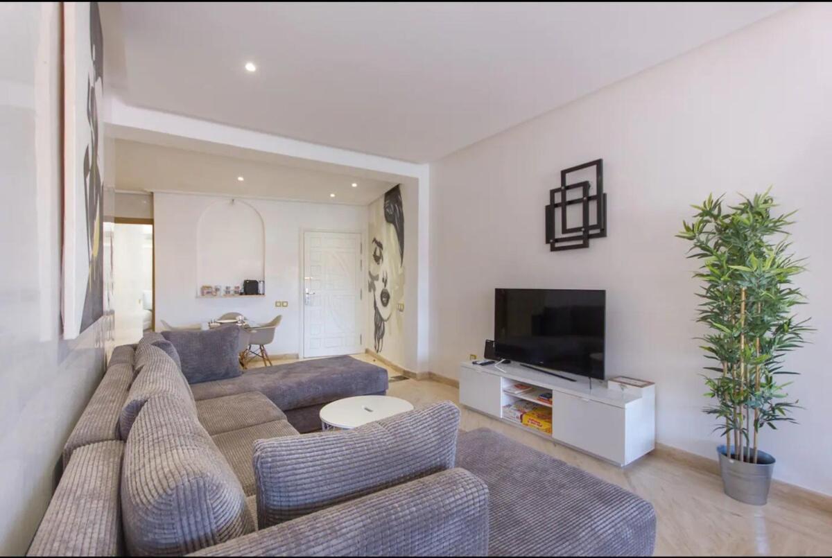 Urban Chic 2 Bedrooms In Utimate Center