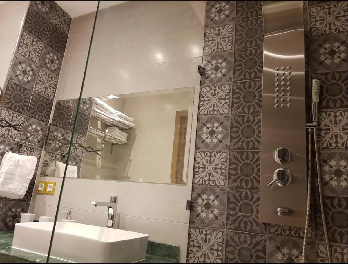 Urban Chic 2 Bedrooms In Utimate Center Appartement