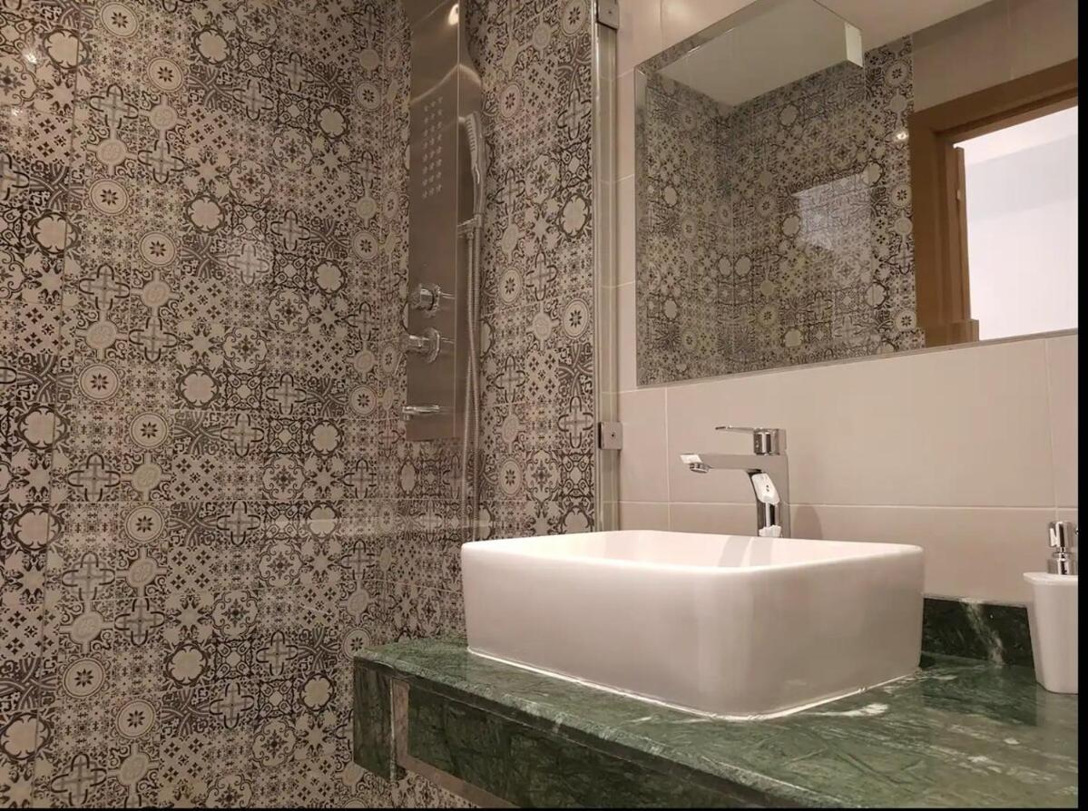 Urban Chic 2 Bedrooms In Utimate Center * Marrakesh