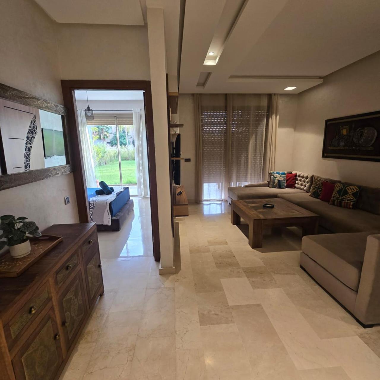 Prestigia Jubaea Luxury 2 Bedrooms Flat *