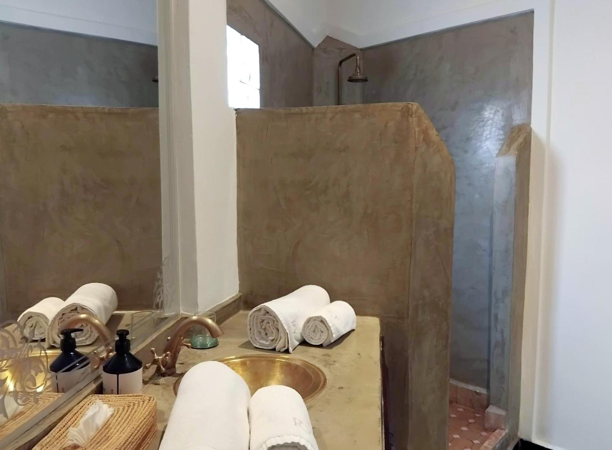 Bed & Breakfast Yakimour 3*