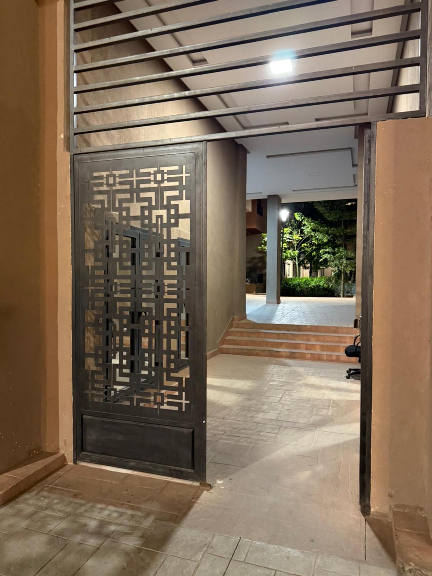 N9 Cosy Familial & Balcon & Piscine Appartement