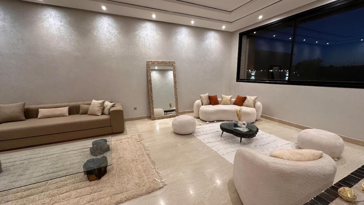 Magnifique 6 Avec Piscine Jacuzzi Et Hammam A Argan Golf A 10 Min Du Centre Villa *