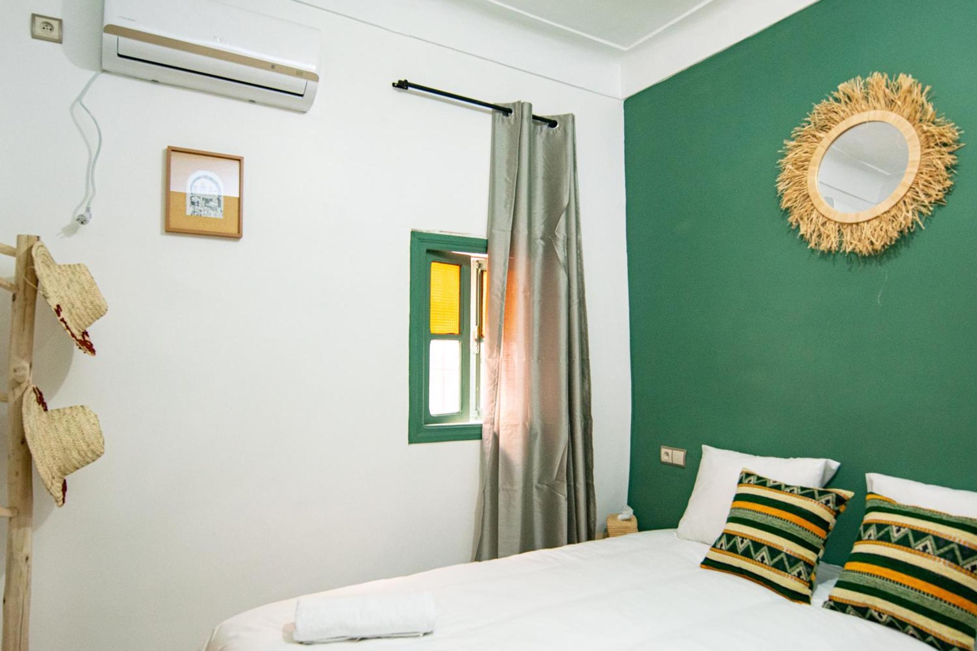 Hostel Smile