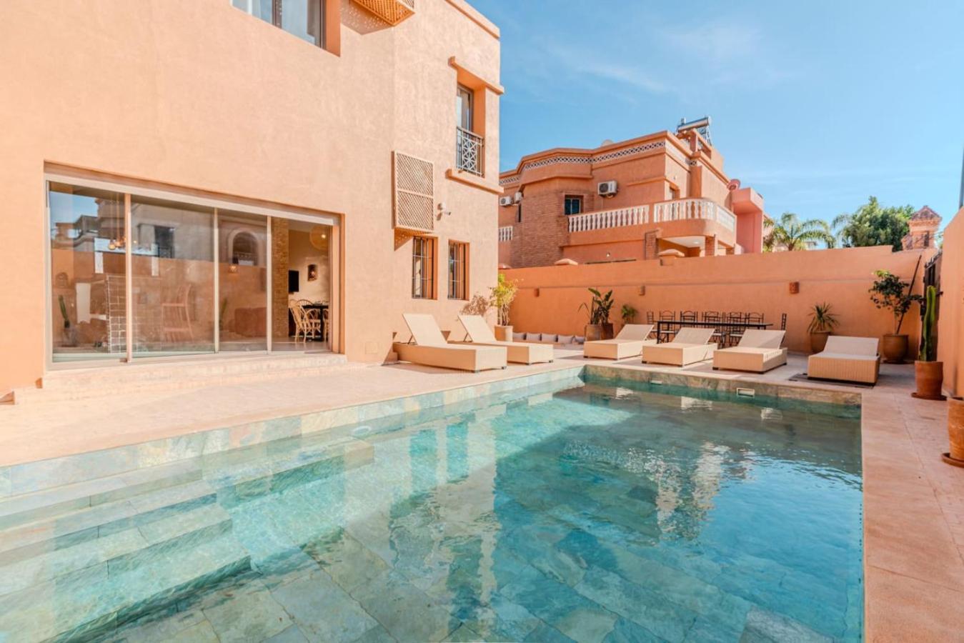 D Exception 5 Et Piscine Privee