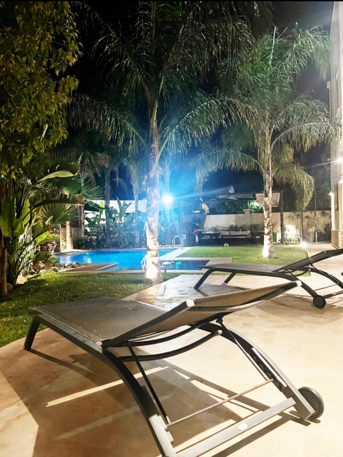 Exotic Vip Family Only -service Chambre,billard,ping-pong,piscine Privee Chauffee Sur Demande Marrakesh