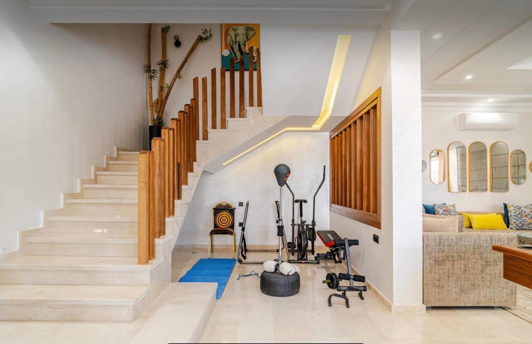 Exotic Vip Family Only -service Chambre,billard,ping-pong,piscine Privee Chauffee Sur Demande *