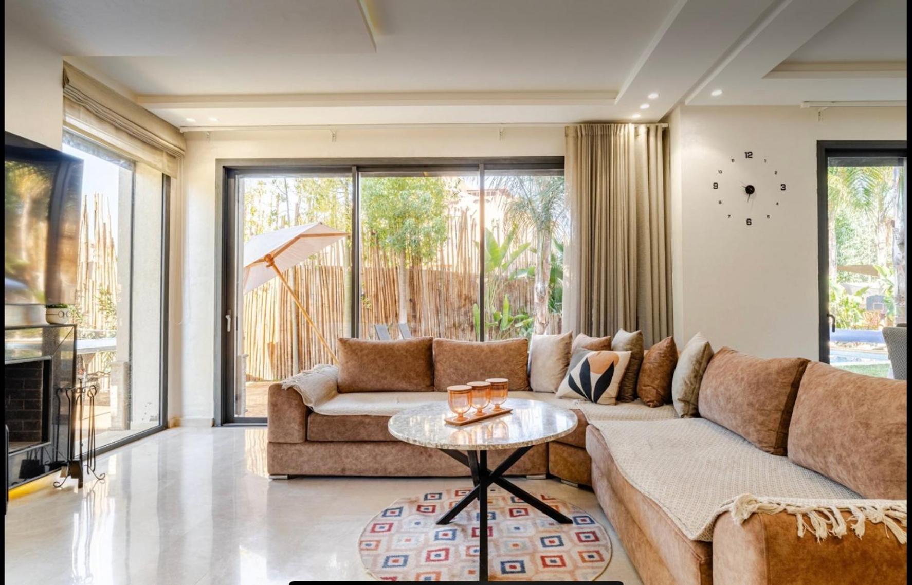 Exotic Vip Family Only -service Chambre,billard,ping-pong,piscine Privee Chauffee Sur Demande Villa *