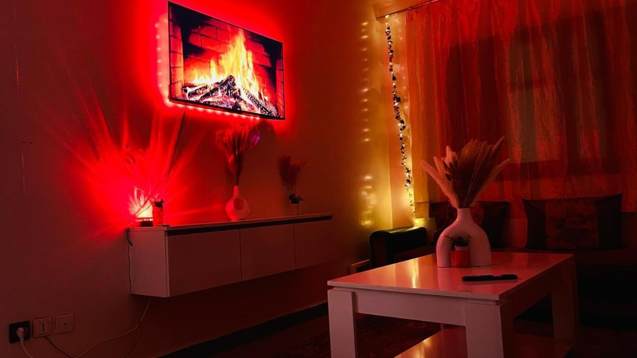 Cozy Airport Only 5 Minutes Walk Appartement *