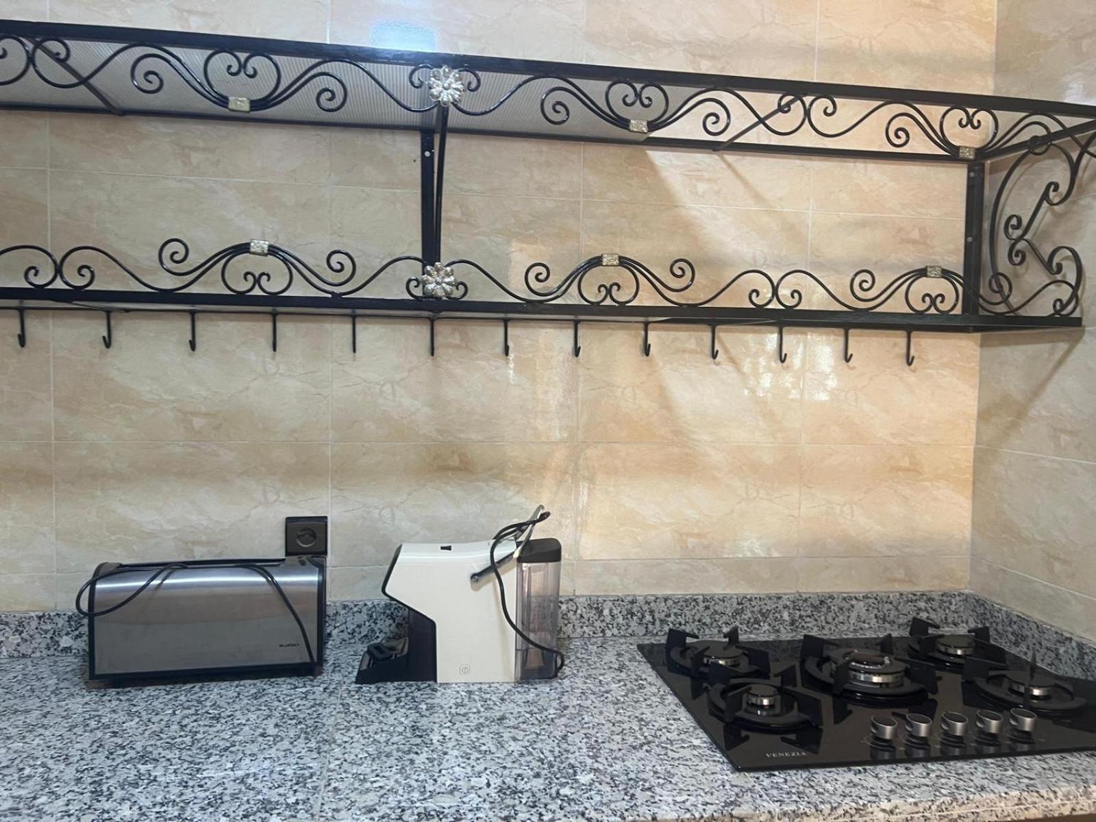 5 Min Aeroport Avec Terrasse Et Grand Appartamento