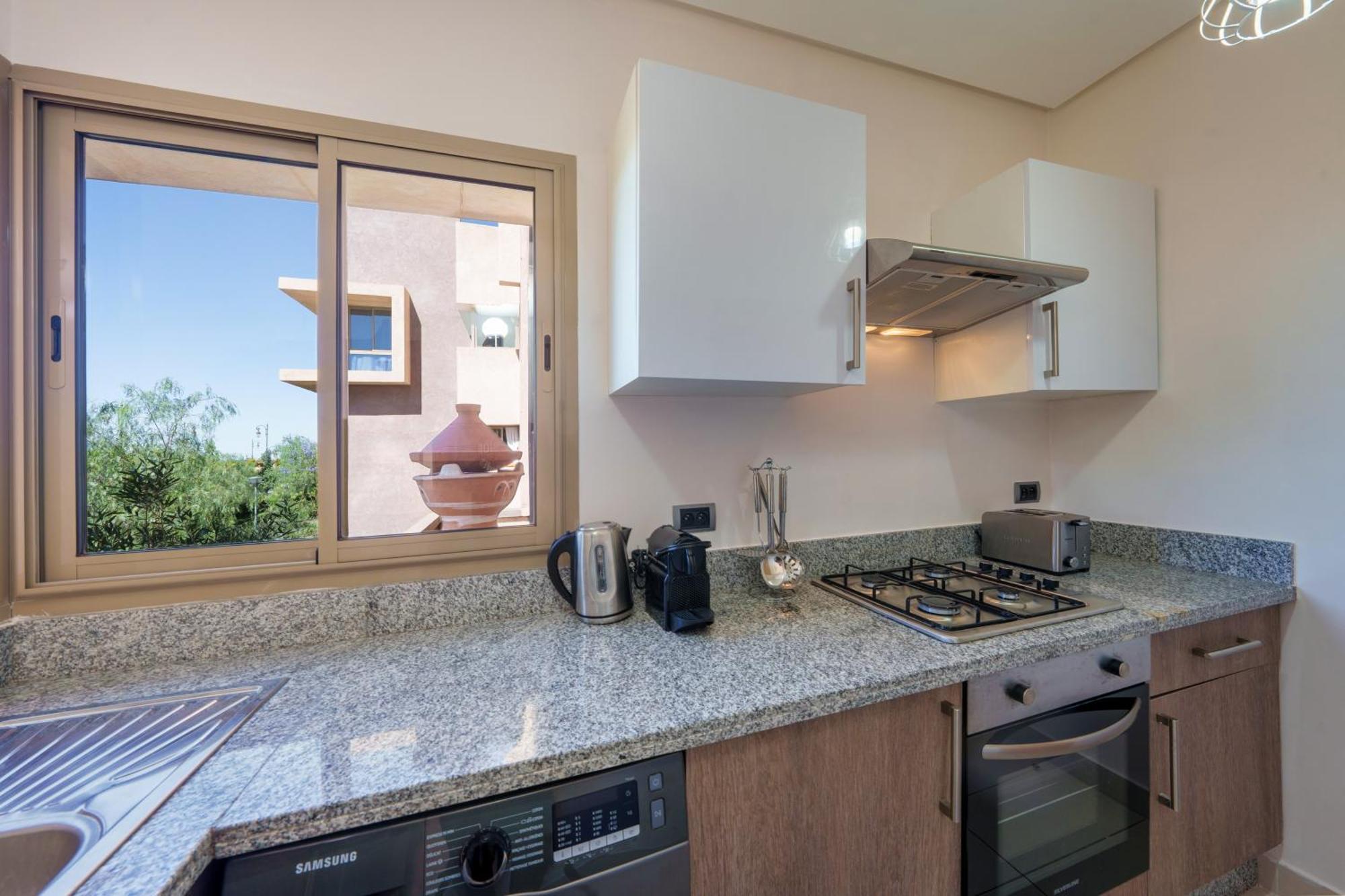 Apartment Side Golf 3 B.r