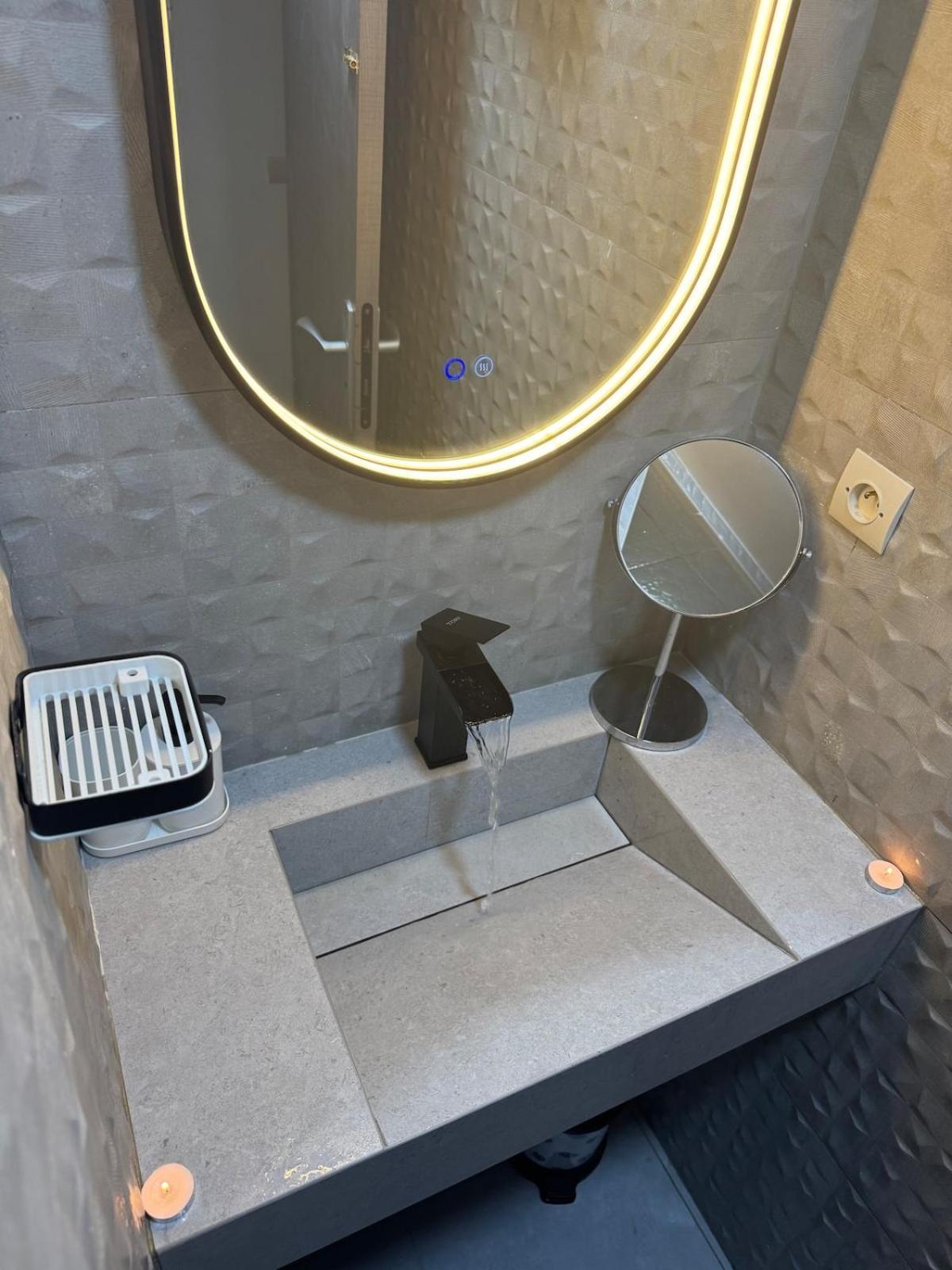 Appartement Superbe 18b