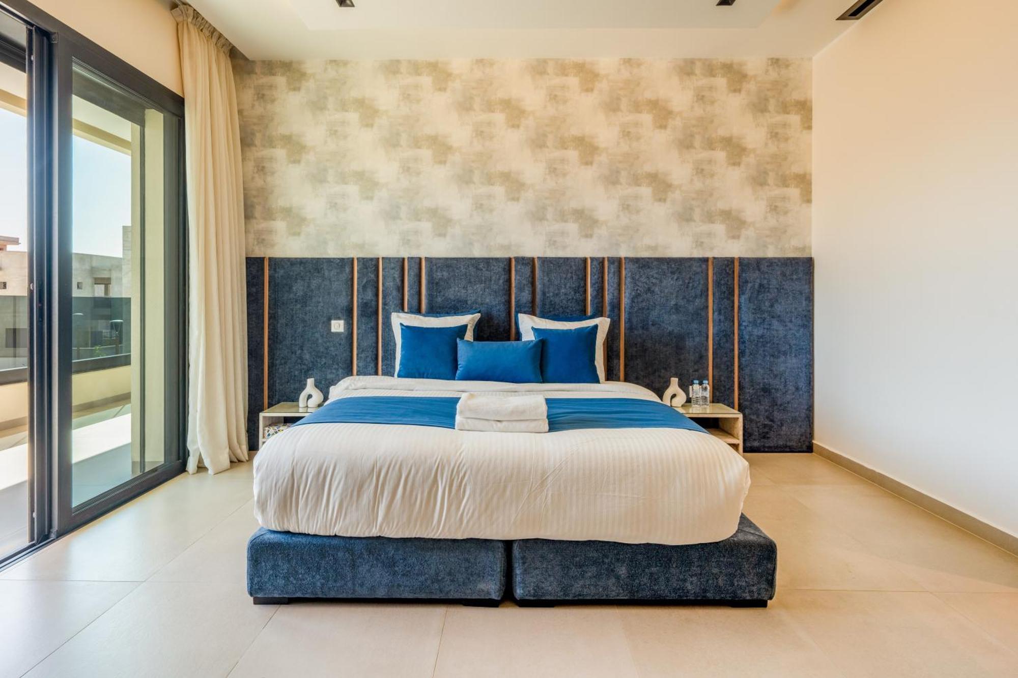 Villa Luxury Heated Pool, Cinema & Game