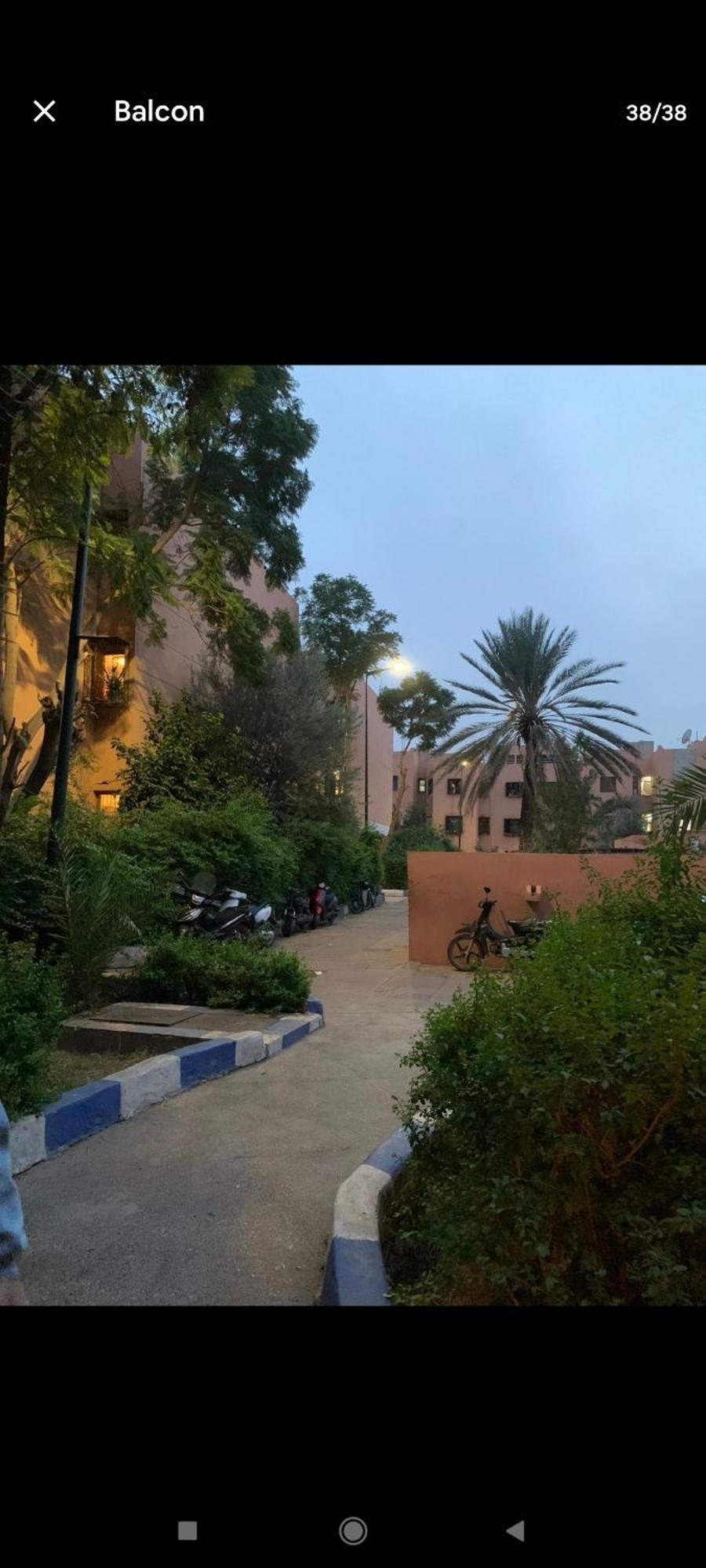 Cozy Airport Only 5 Minutes Walk Appartement