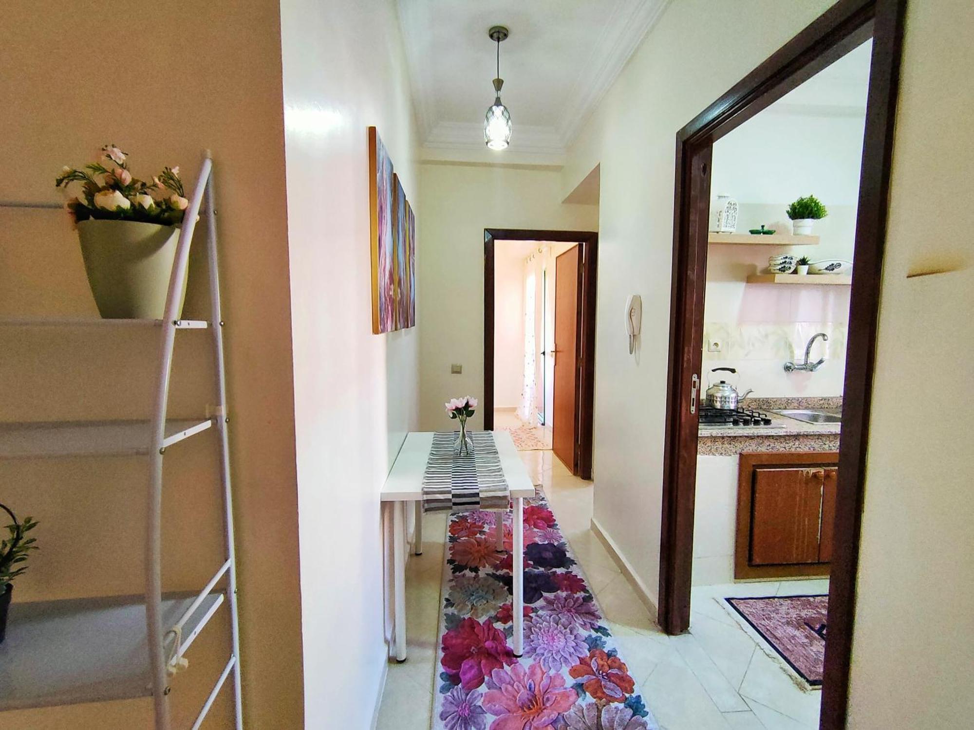 Stylish & Bright Apartment *