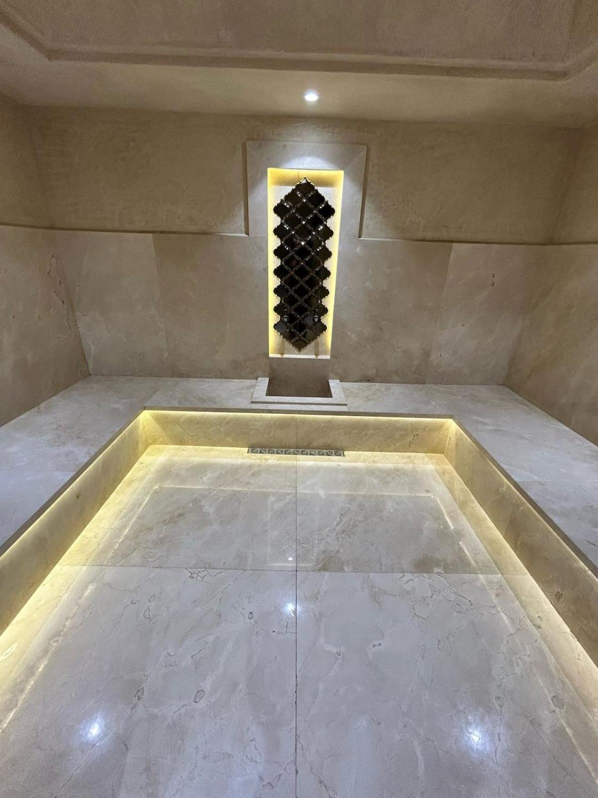 Panda 2 Pool Hammam & Cinema
