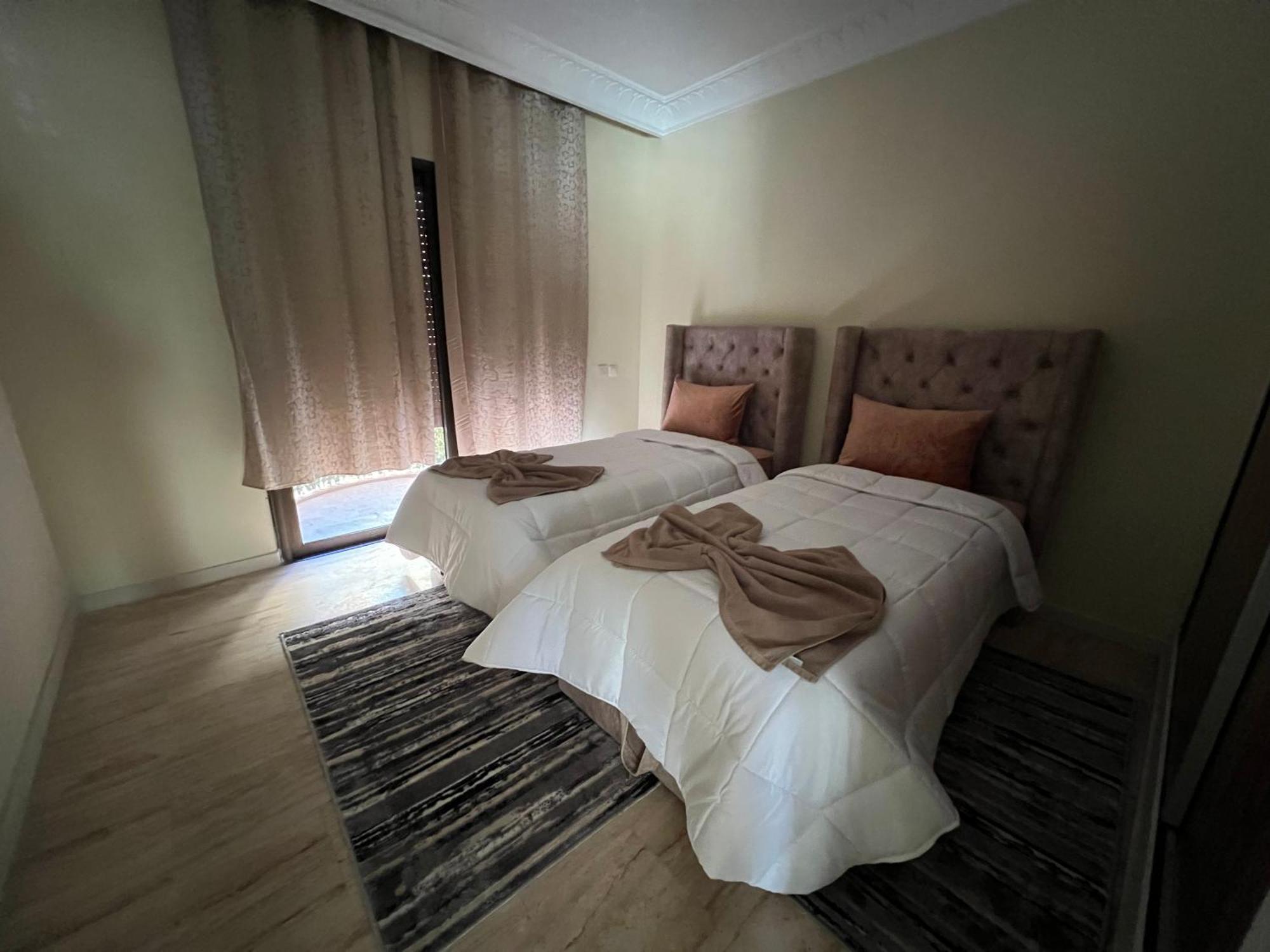De Luxe Apartment *