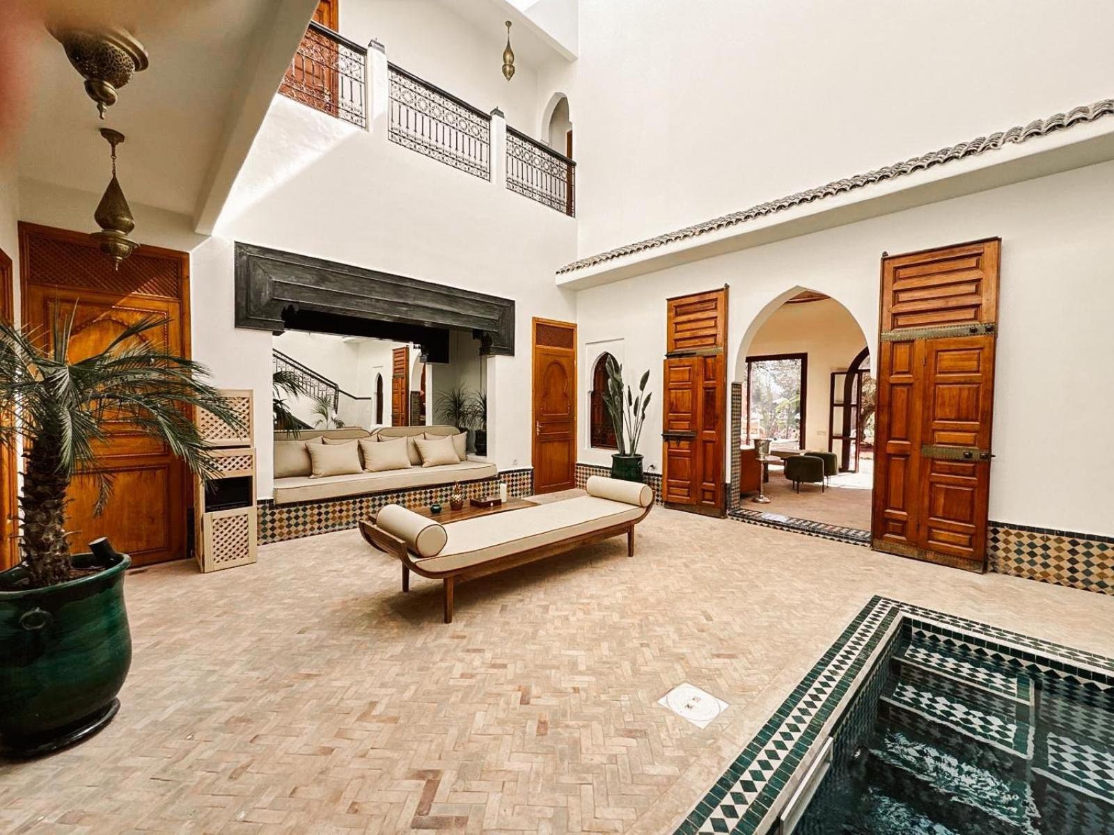 Dar Al Hayat Villa