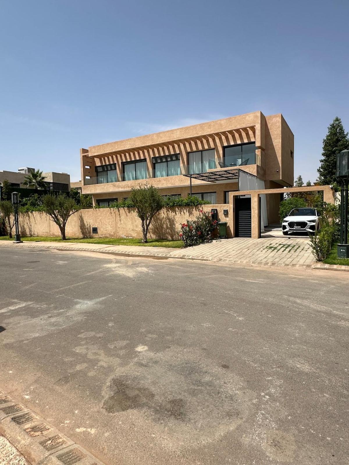 Noura Marrakech Villa *