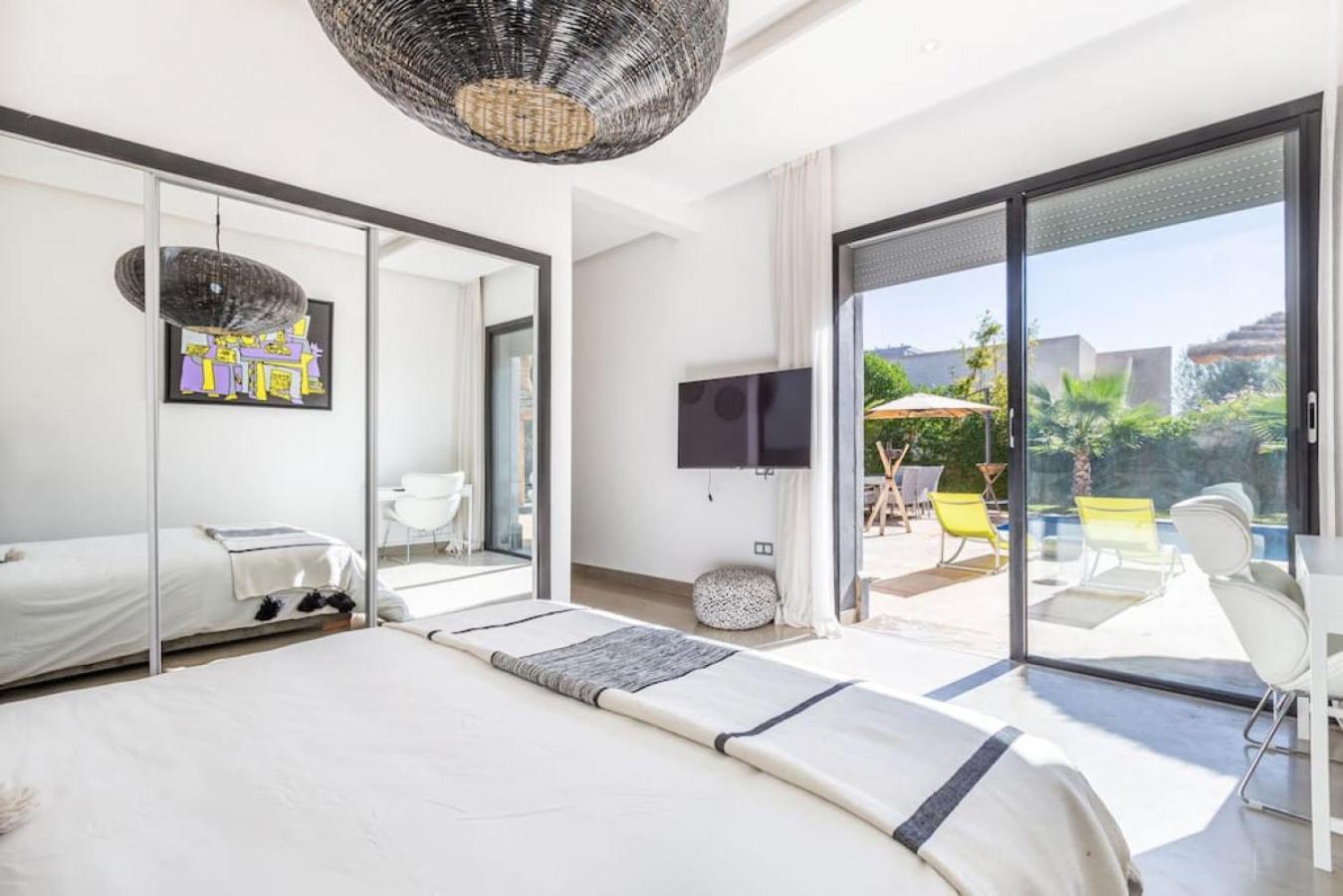 Hébergement de vacances Moderne And Chic Piscine Chauffee 6 Pers