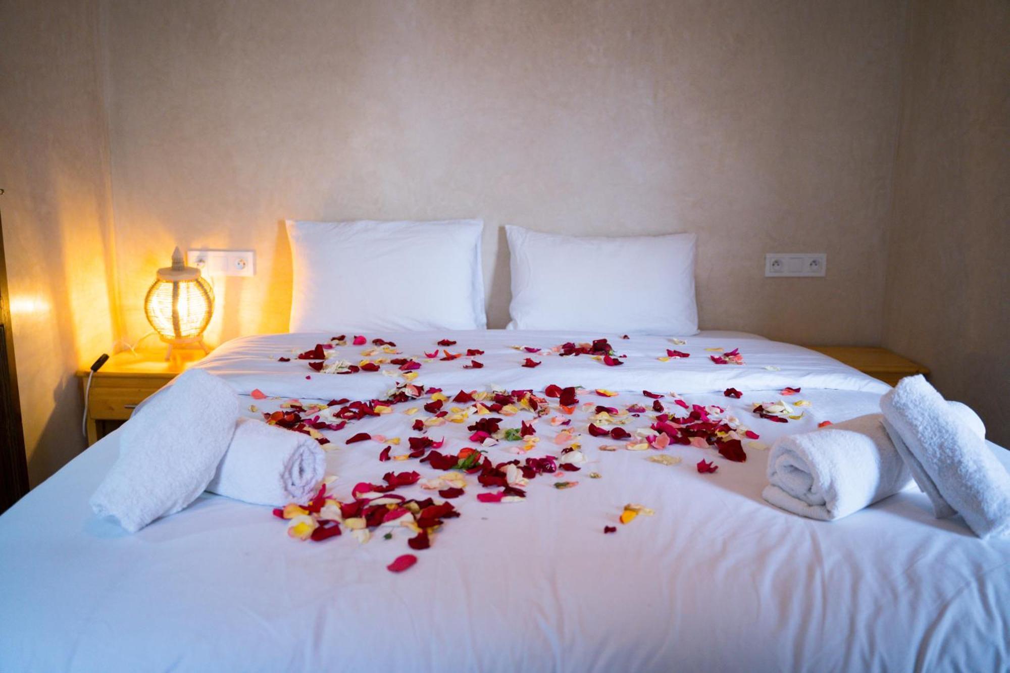 Laichi Guest house *