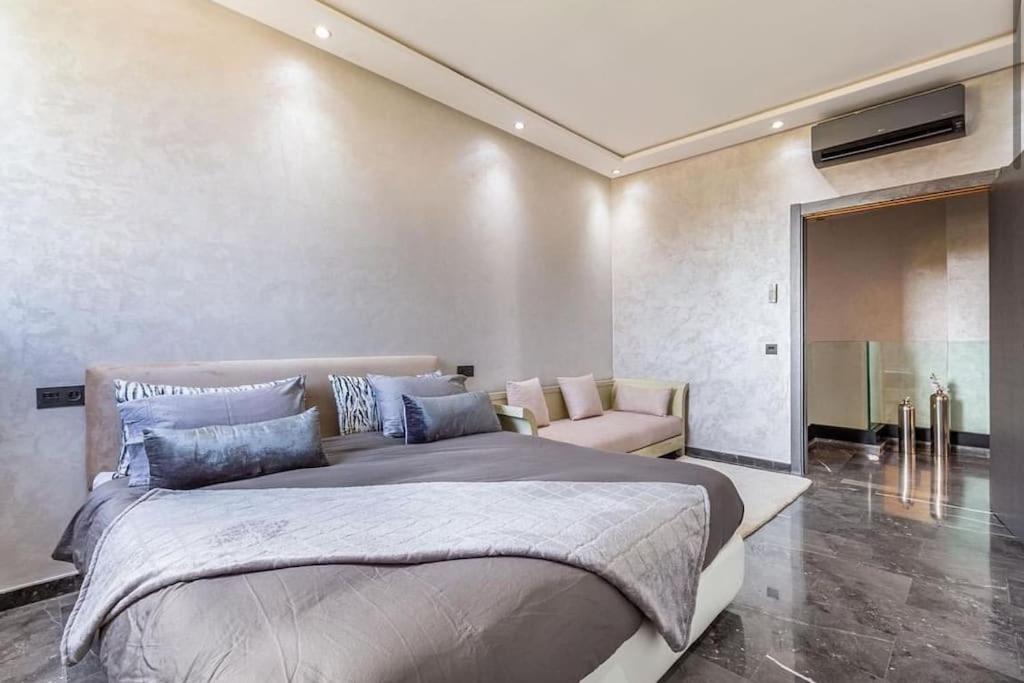 Splendide Lilya Villa *