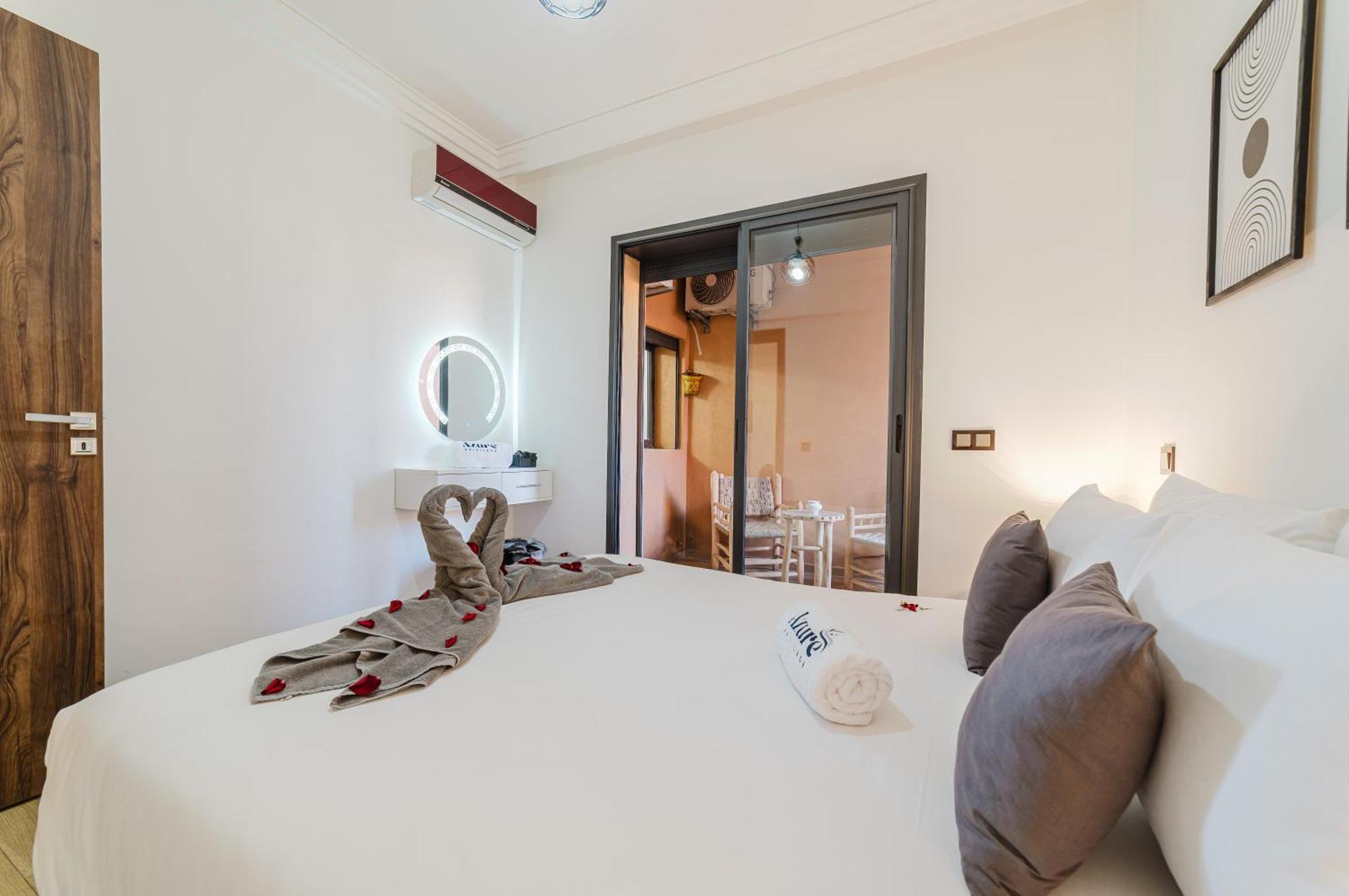 New Proche M Avenue , Swimming Pool , Fibre Optique Wifi , Parking Apartment