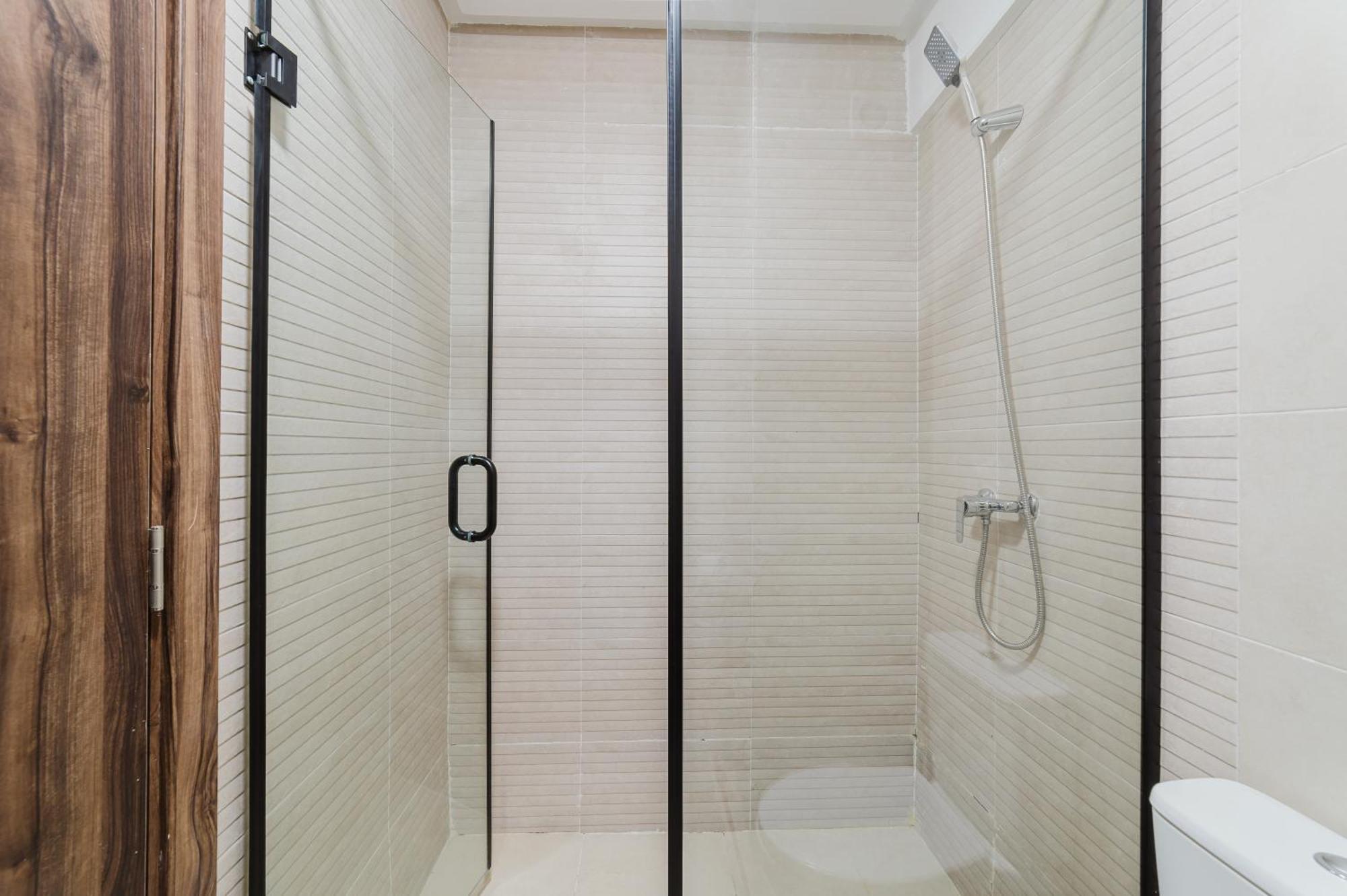 Appartement New! Modern Appart, Parking , Piscine & Fiber Wifi Gueliz Centre