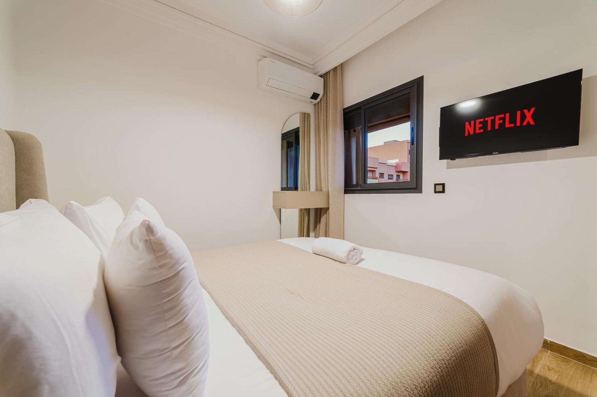 New! Modern Appart, Parking , Piscine & Fiber Wifi Gueliz Centre Appartement *
