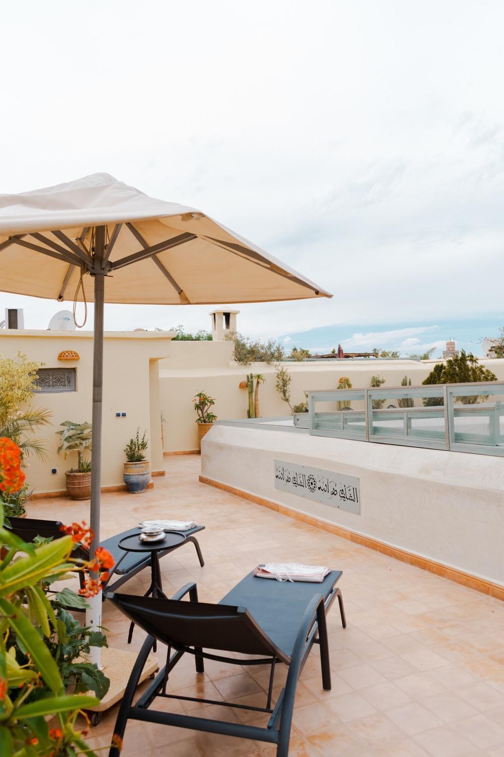 Boutique La Maison Darts Et Medicine Hotel