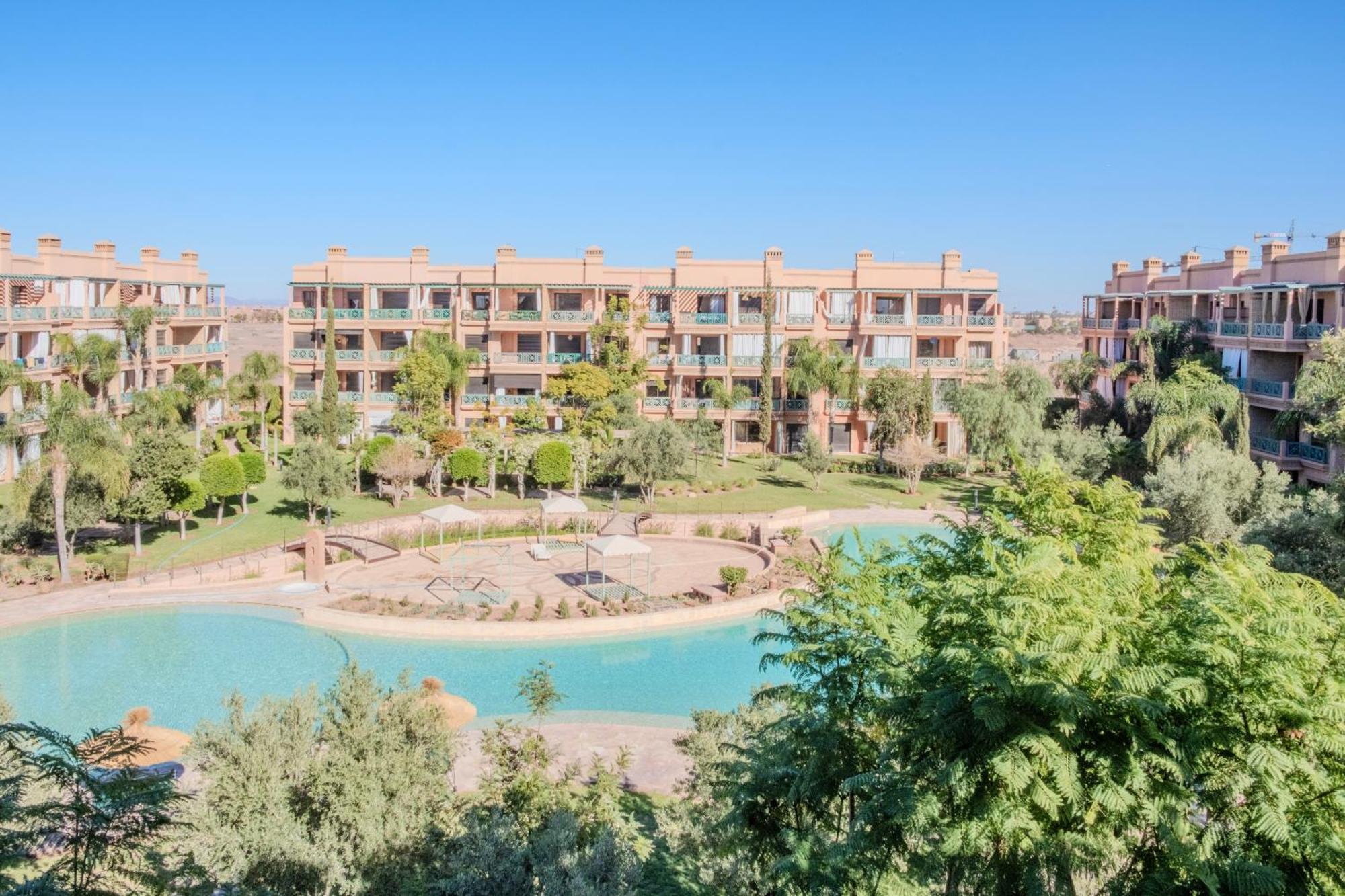 Luxury 2br With Pool & Garden View Balcony Marrakesh