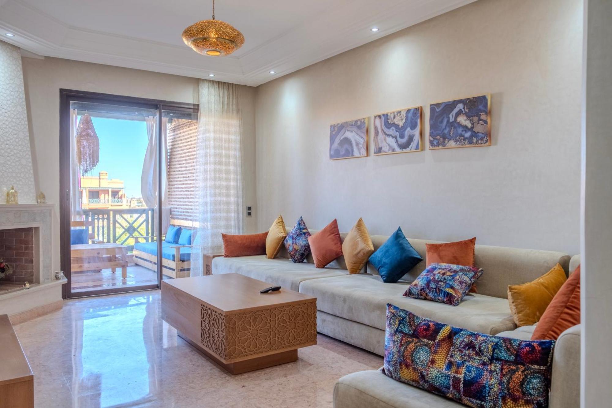 Appartement Luxury 2br With Pool & Garden View Balcony *