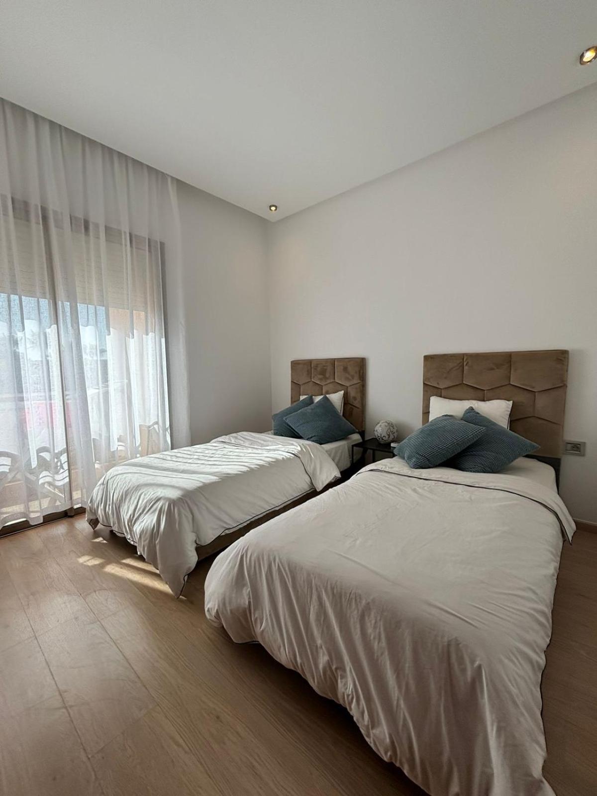 Beautiful With Pools Inmarrakech Golf Appartement