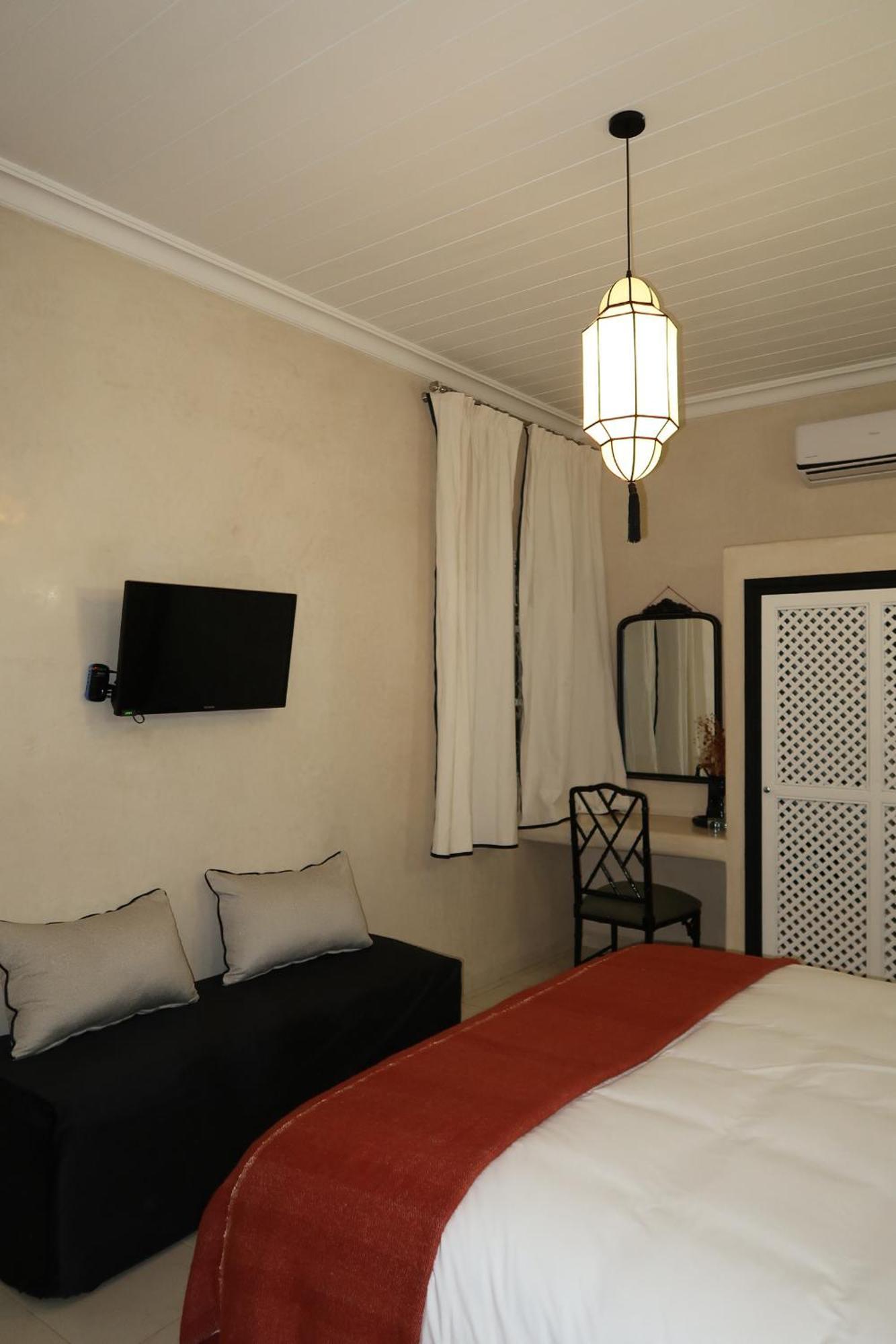 Excellence Riad *
