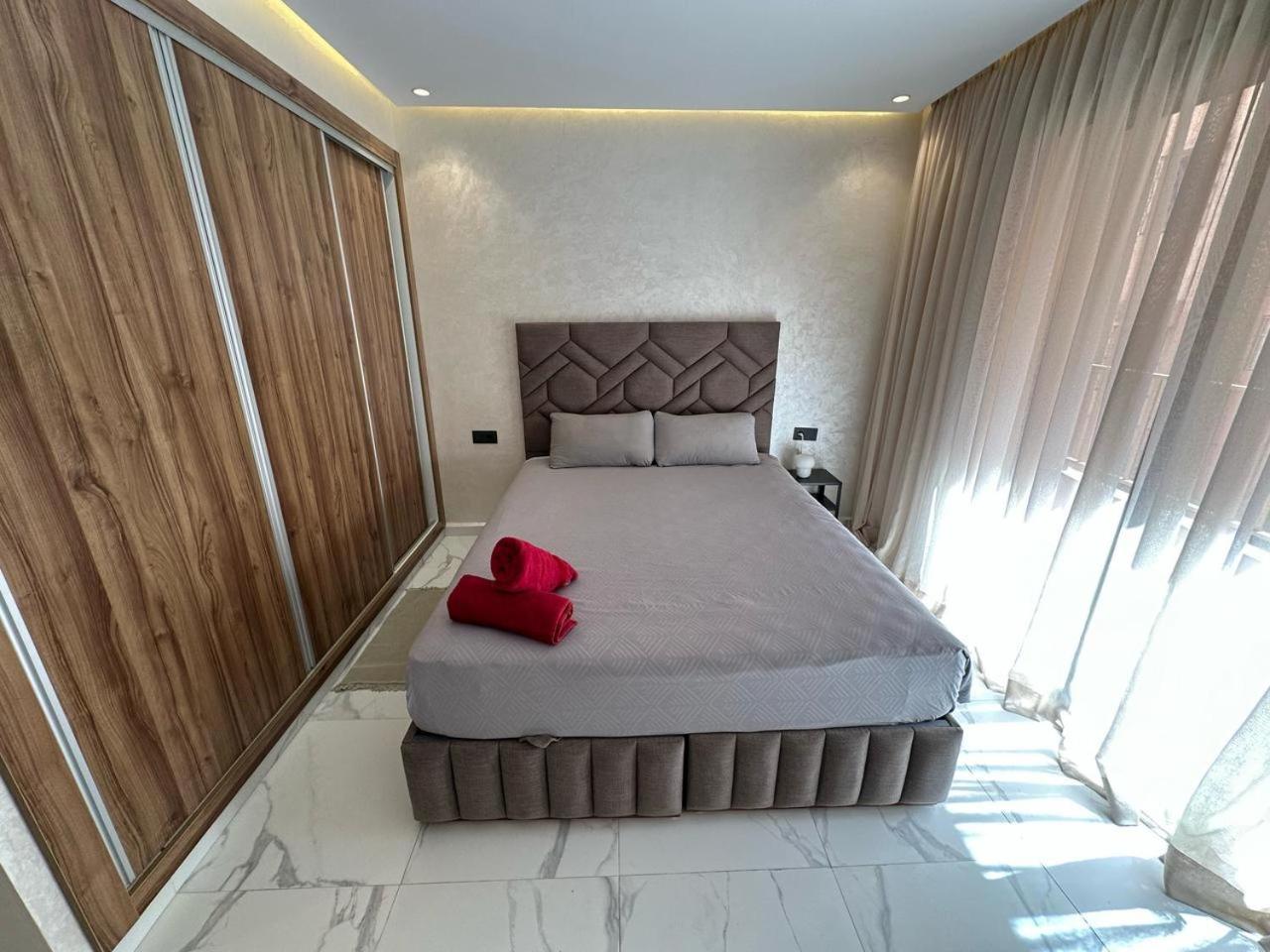 Spacieux Avec Terrasse Coeur De Marrakech Appartement