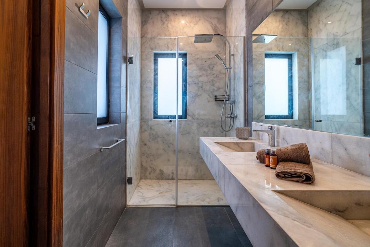 Luxury , Marrakech Villa *