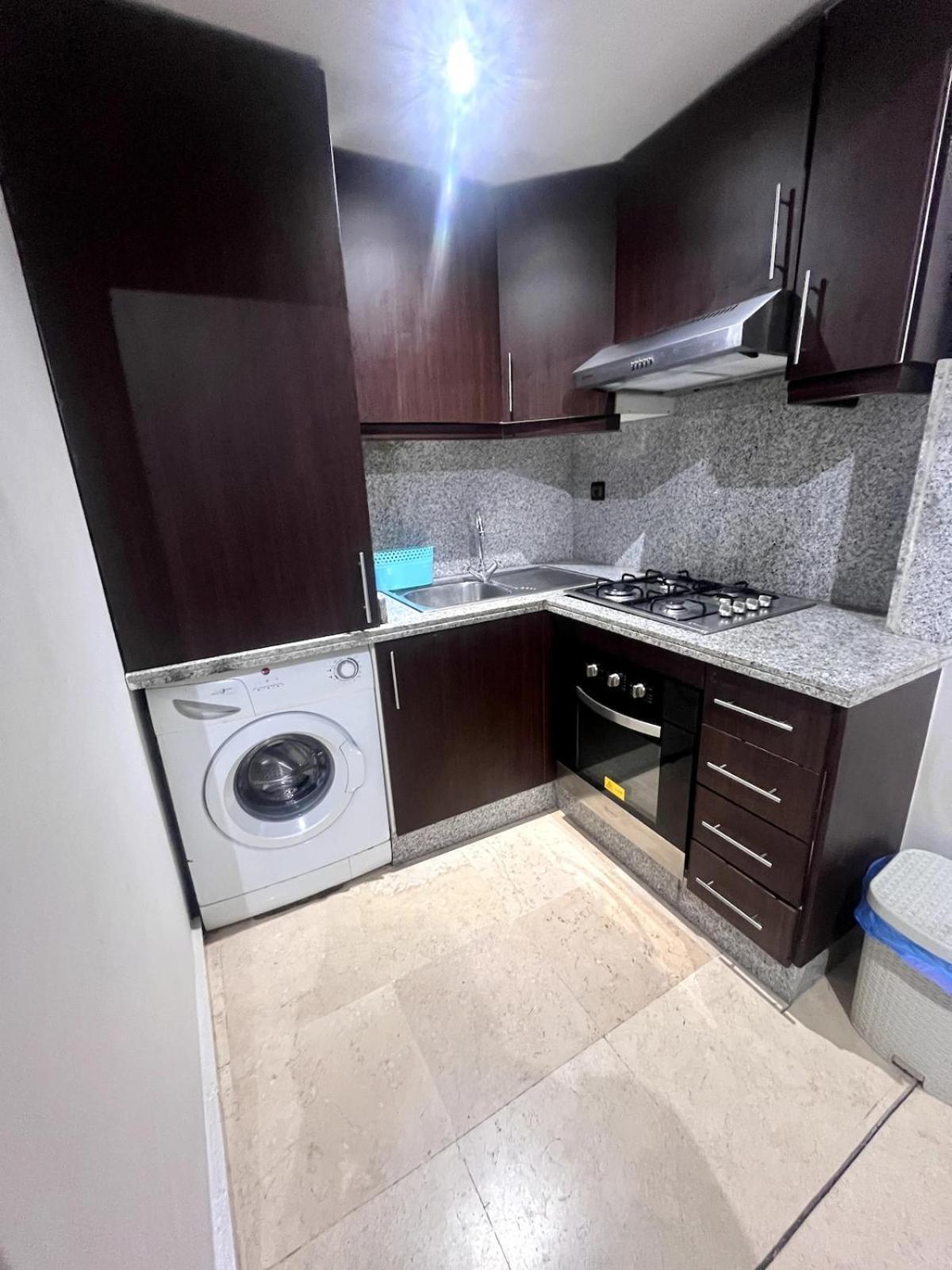 1 Avec Climatisation, Salle De Sport, Piscine Et Wi-fi A Gueliz Appartement