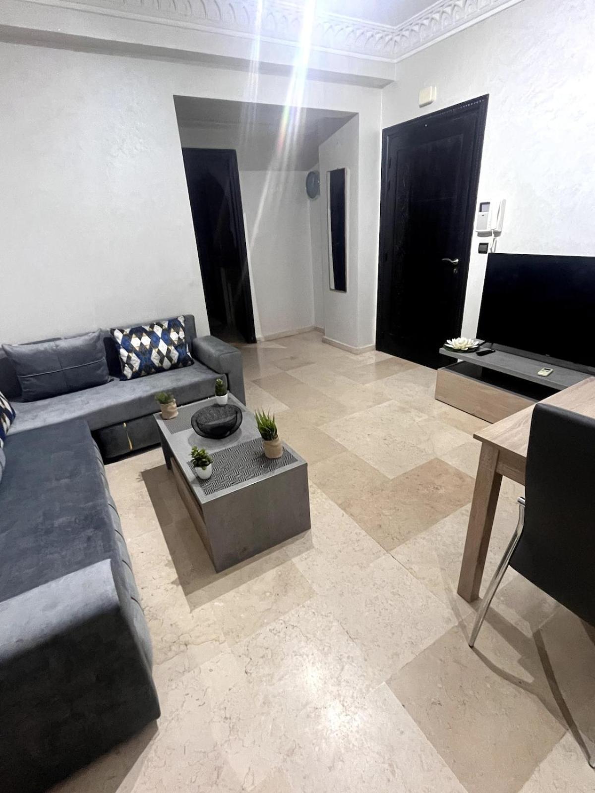 Appartement 1 Avec Climatisation, Salle De Sport, Piscine Et Wi-fi A Gueliz Marrakesh