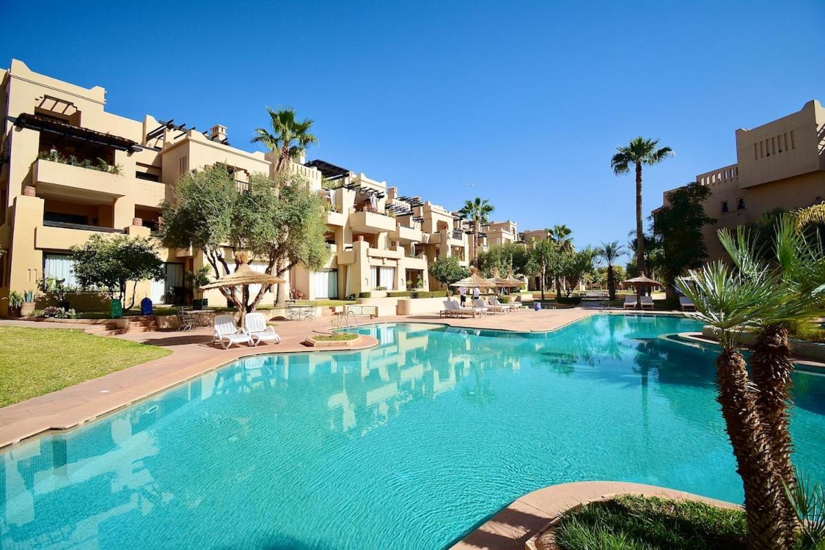 Luxury With Pool Appartement *