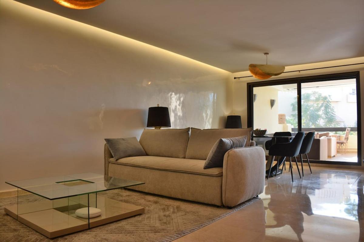 Luxury With Pool Appartement *