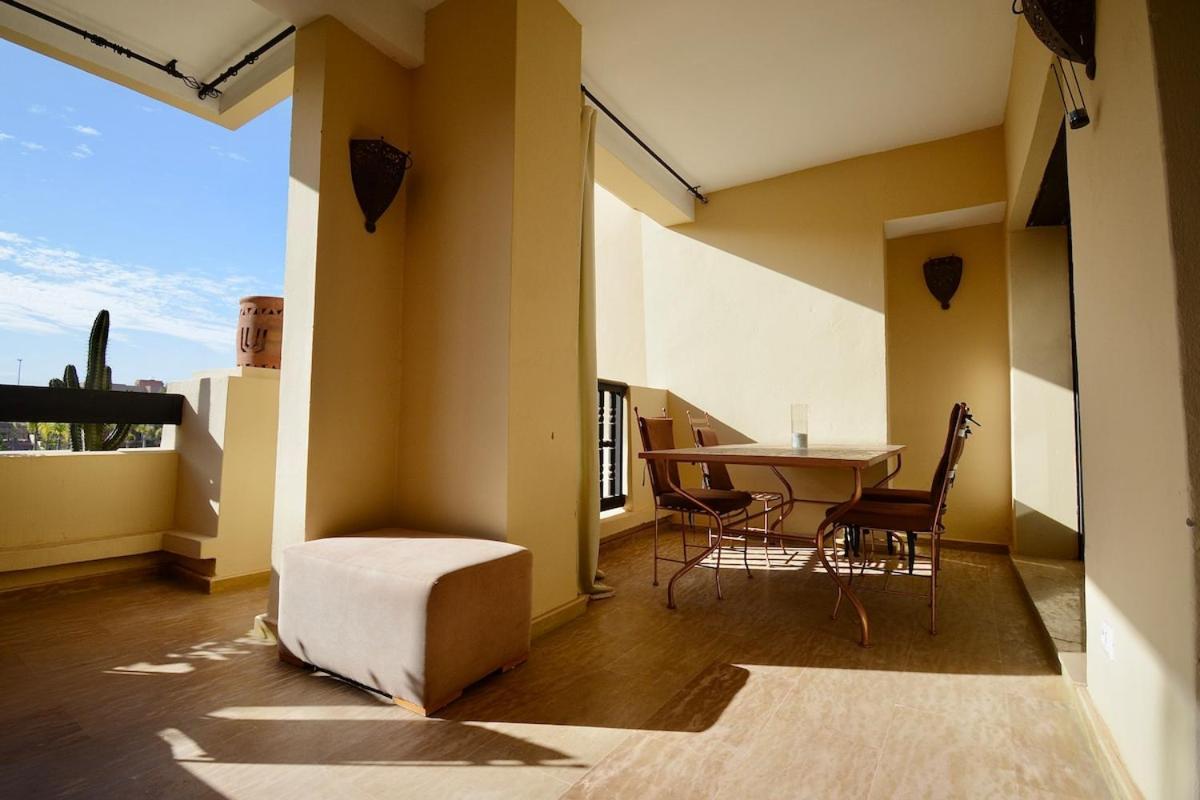Luxury With Pool Appartement *