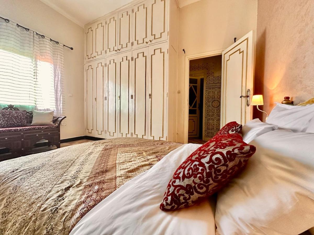 Traditional Chic And Appartement