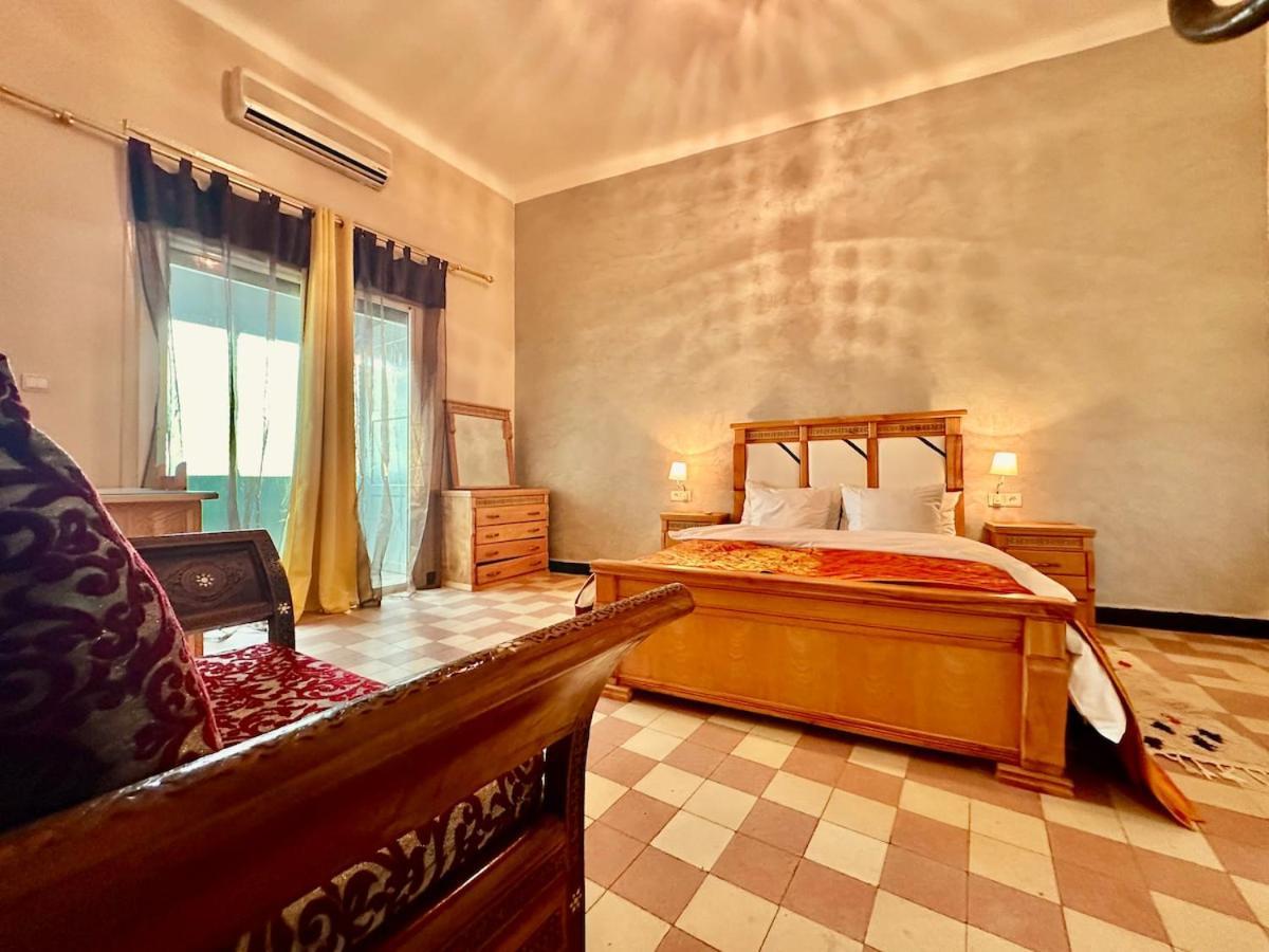 Traditional Chic And Appartement *