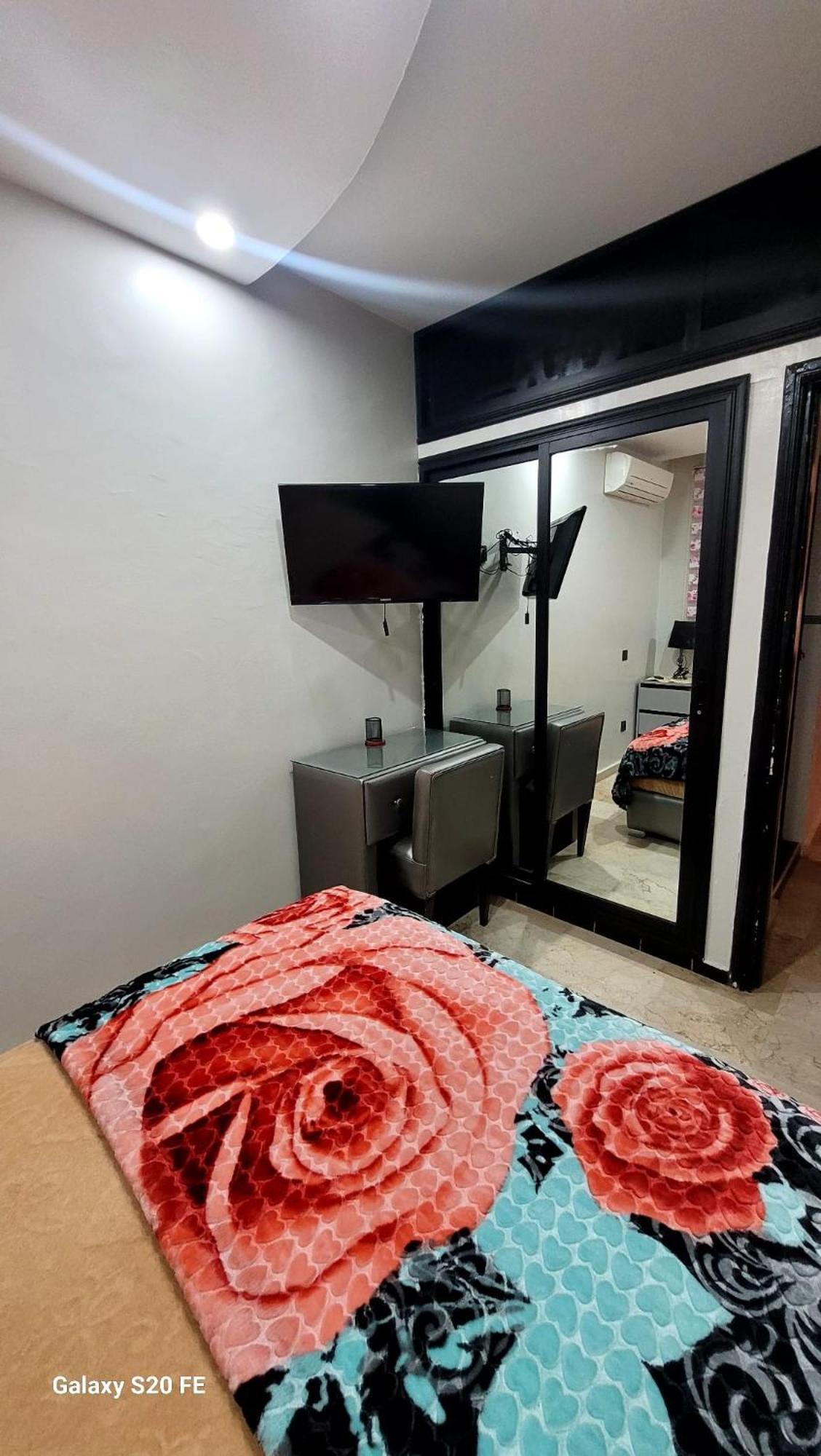 Appartement Le 44 Face A La Gare Ctm Et A 10mn De L'aeroport