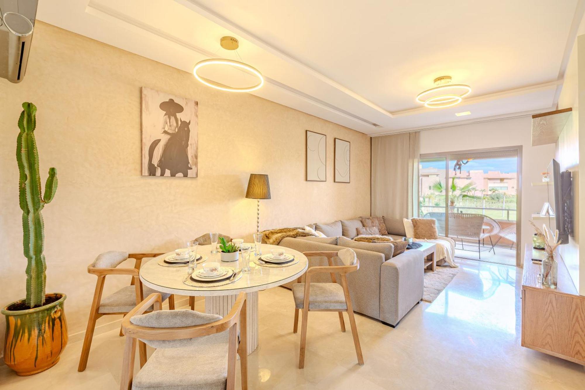 Luxury Prestigia Apartment *