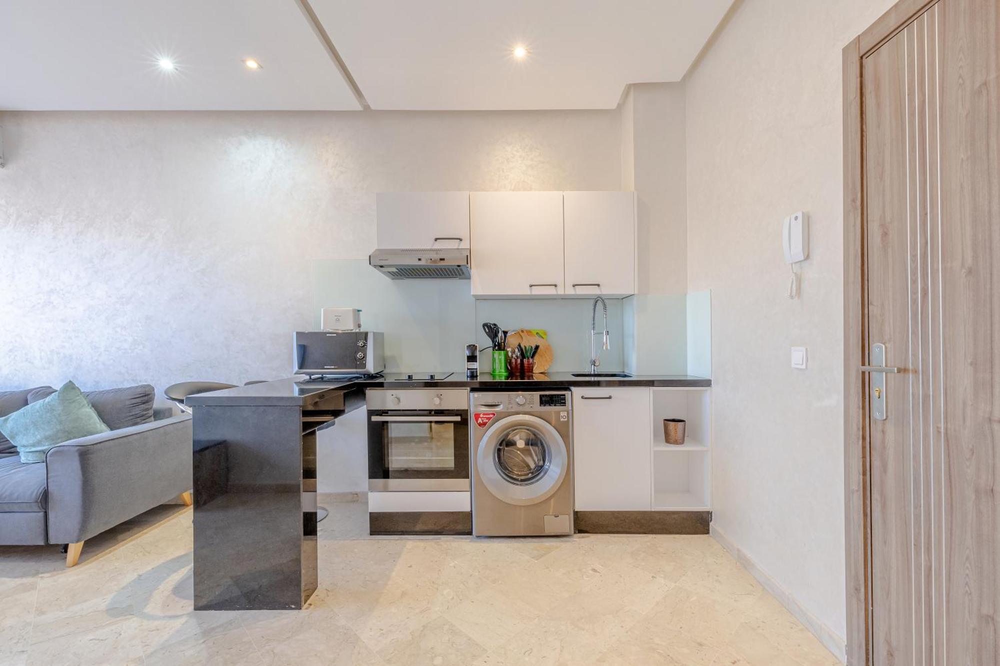 Appartement Brand New And Stylish Location