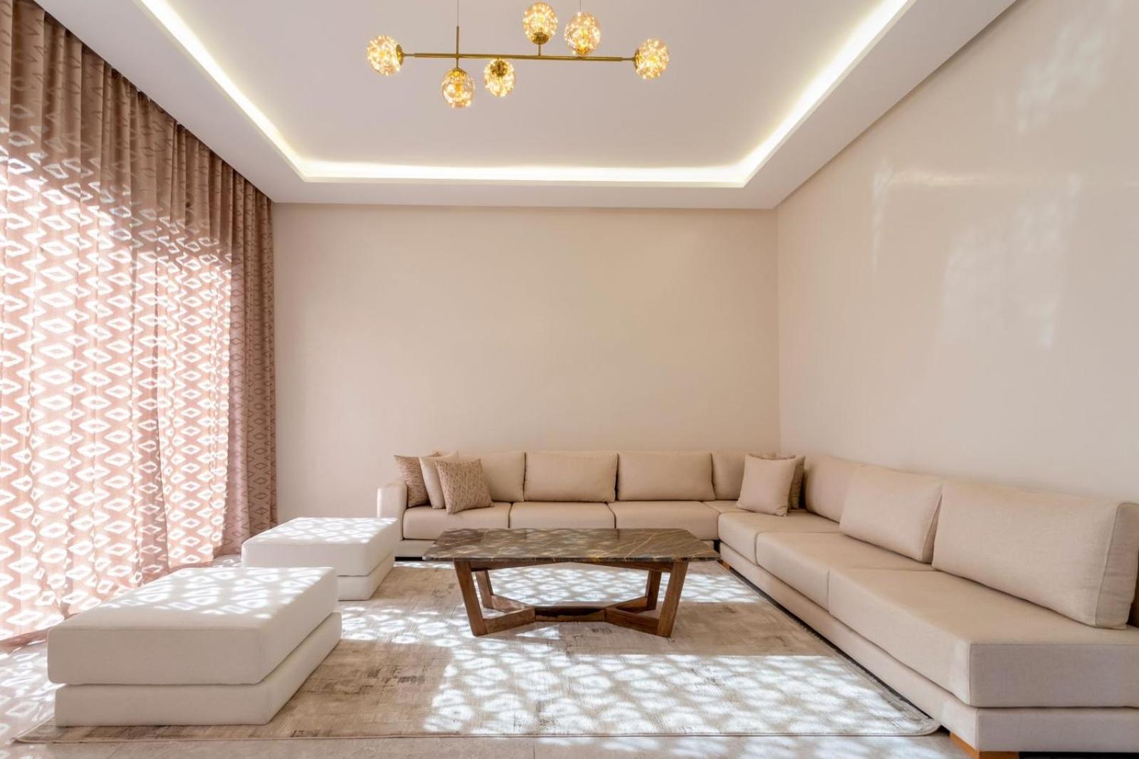 Esma Villa *