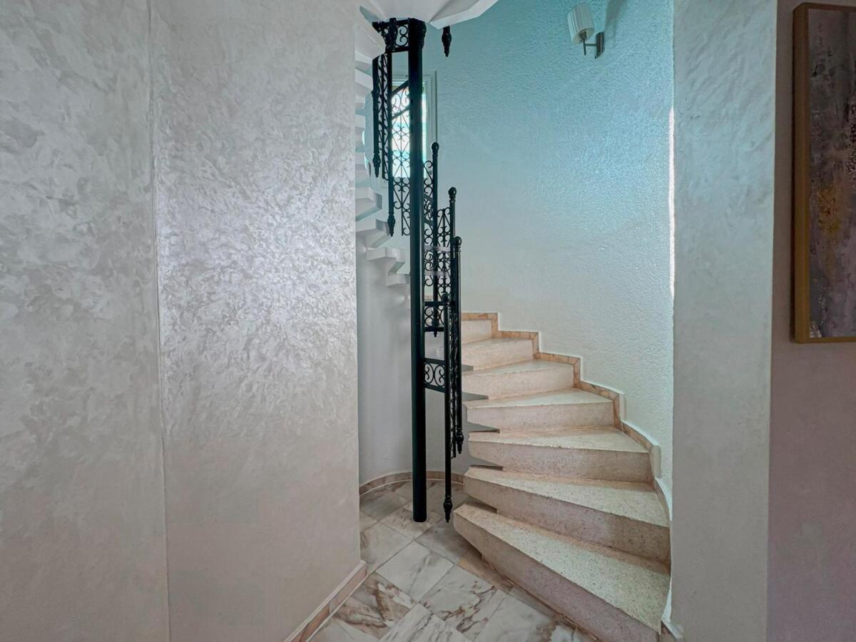 Luxurious Duplex In A Peaceful In Marrakech Appartement Marrakesh