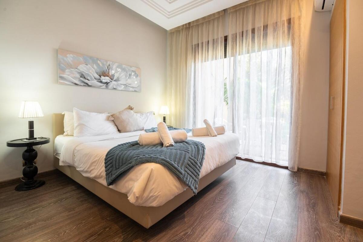 Appartement Cosy Avec Parc Et Piscine Pour Femme