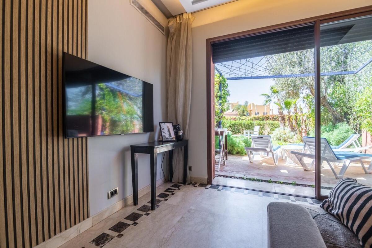 Cosy Avec Parc Et Piscine Pour Femme